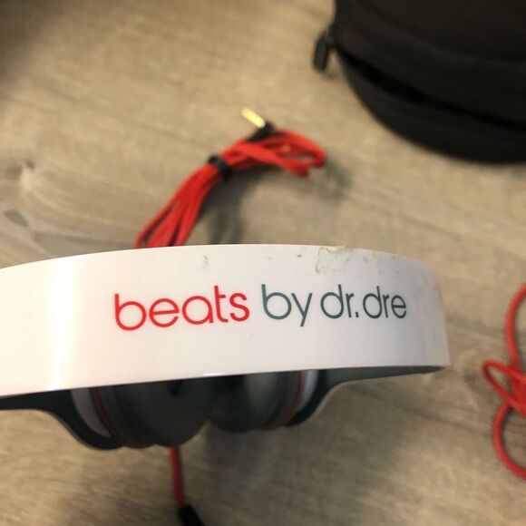 Beats By Dr Dre Solo HD Monster Wired On-Ear Headphone 3.5mm With Case Tested - Picture 5 of 11